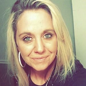 Meet your Posher, Becky